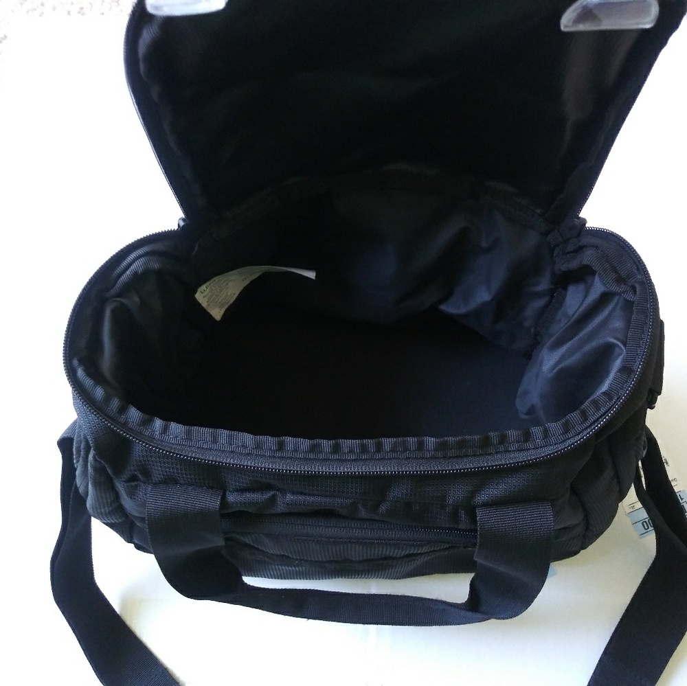 L.L.BEAN CAMERA BAG - BLACK - Picture 5 of 8